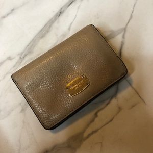 Michael kors wallet